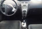 салон прокатной Toyota Yaris Минске